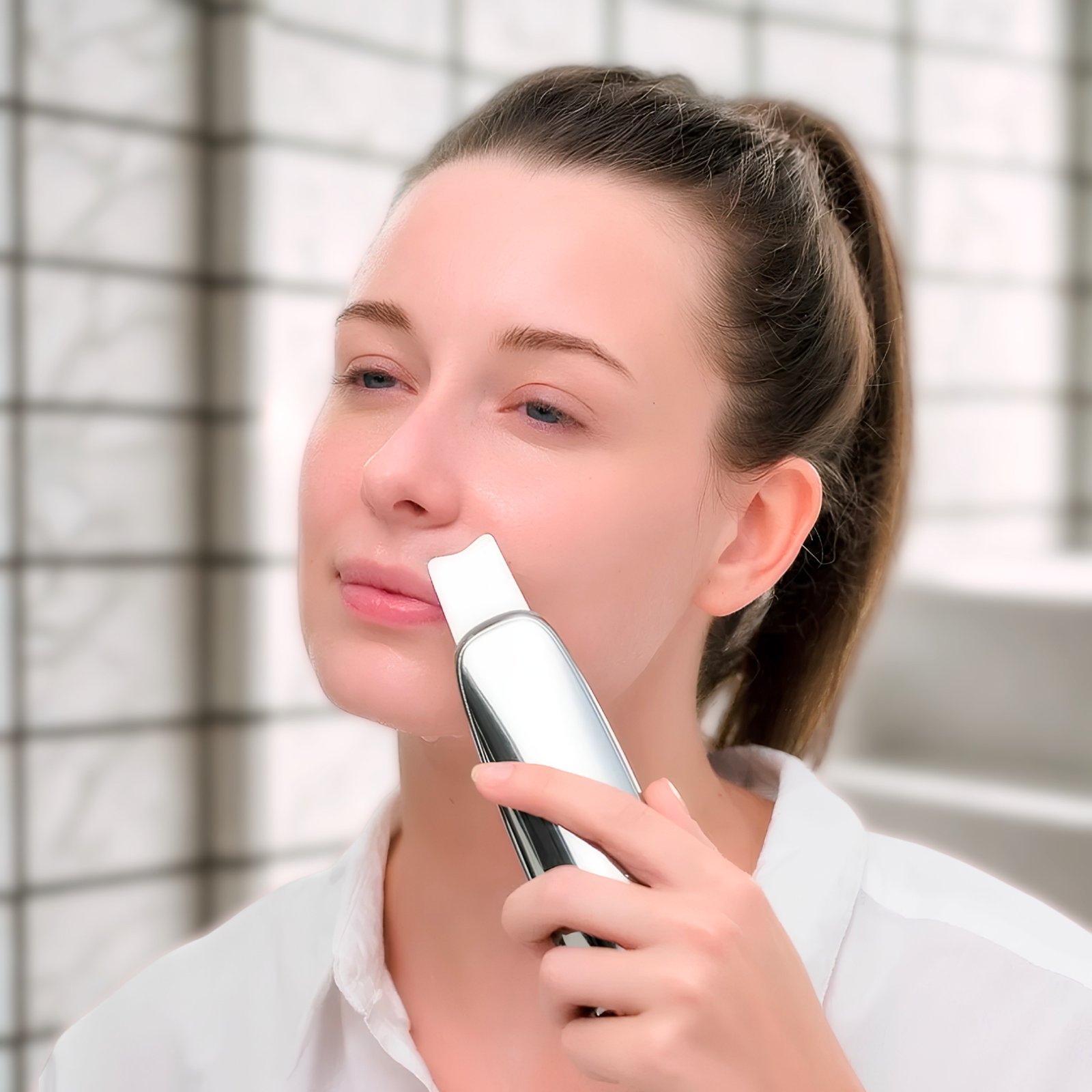 Ultrasonic Face Scrubber